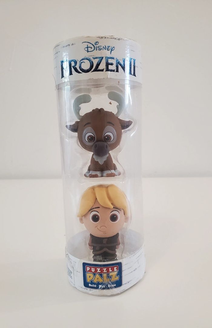 Disney La Reine des Neiges Gomme Casse Tête 3D de Kristoff et Sven officielle jamaiis utilisées.