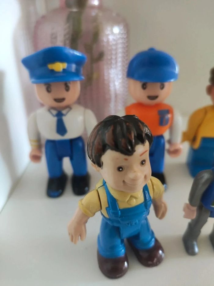 Lot de petites figurines - photo numéro 3