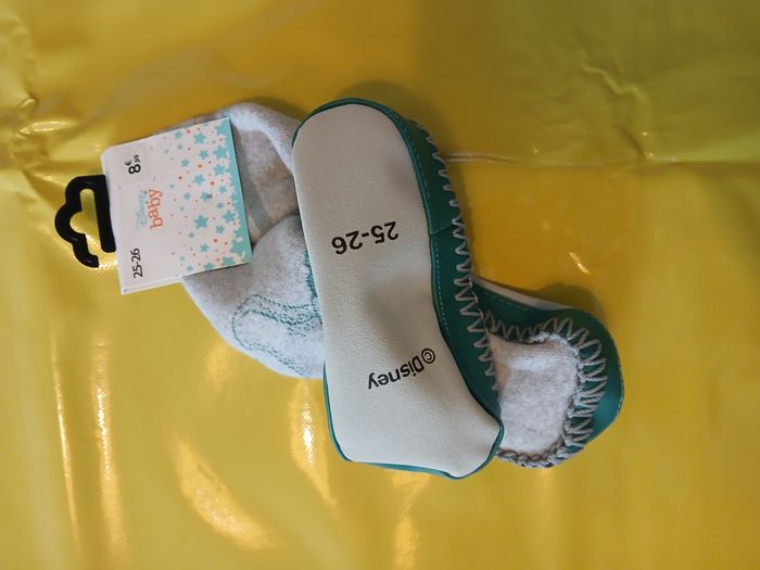 chaussons chaussettes disney dumbo 25/26 - photo numéro 3