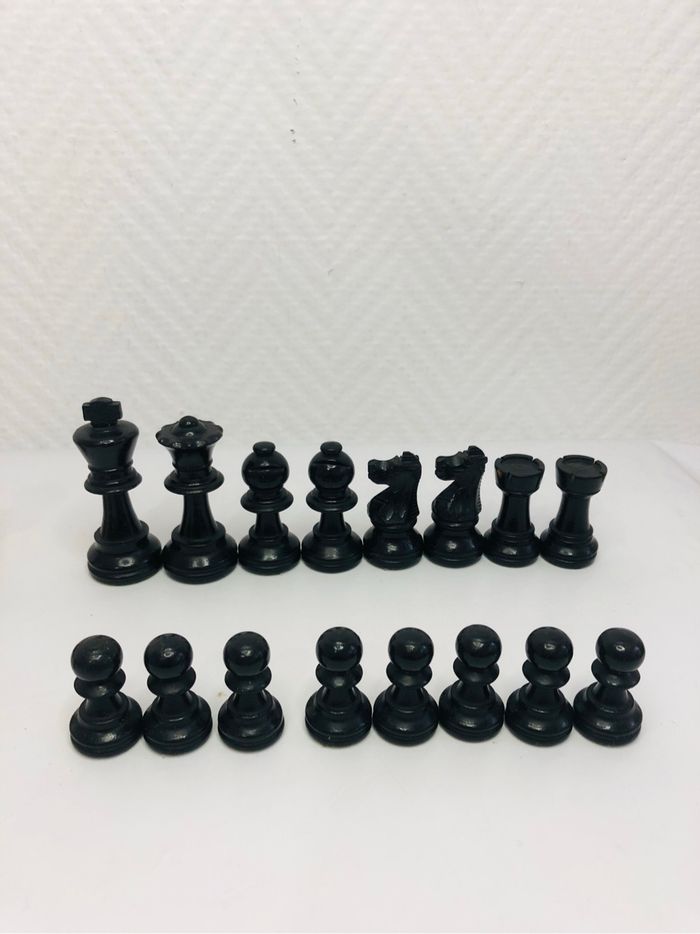 Pièces d’échecs Lardy plombées feutrées - photo numéro 9