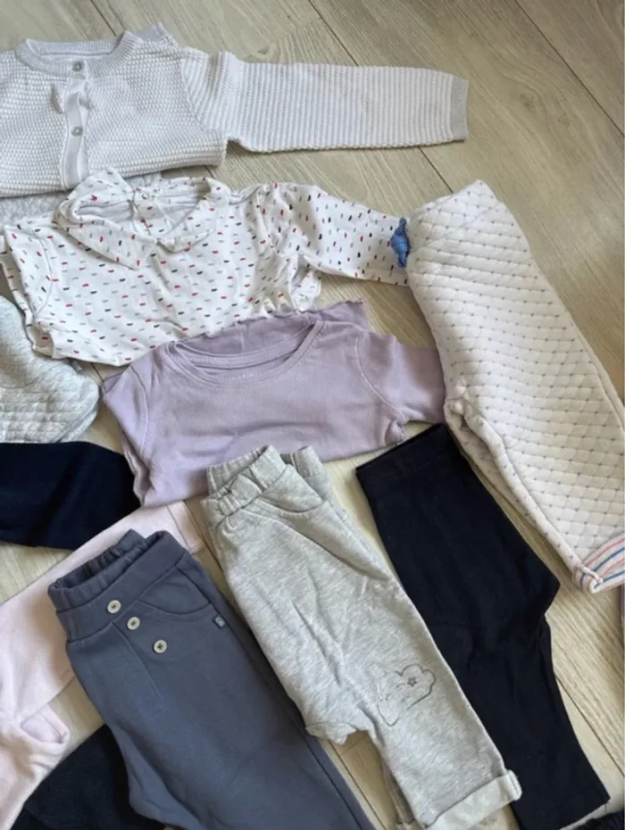 Lot vêtements bébé fille 12mois - photo numéro 6