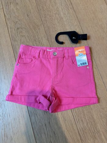 Neuf - Short rose In Extenso 7 ans