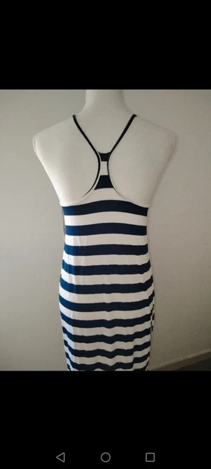 Robe bleu marine et blanche à rayures femmes - photo numéro 2
