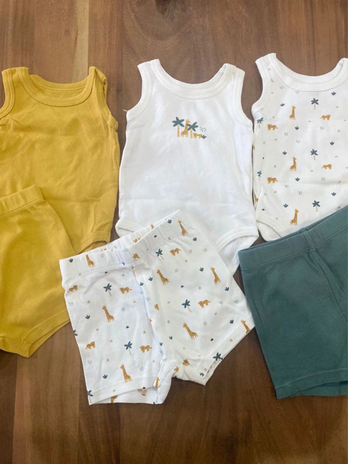 Lot de 3 ensembles bodys et short 6mois