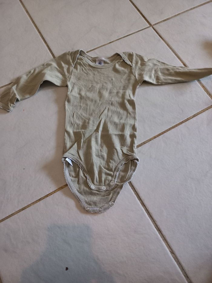 Lots vêtements garçon 24 mois - photo numéro 4