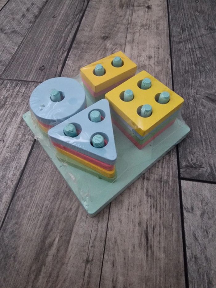 Jouet enfant encastrement motricité