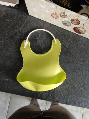 Bavoir plastique
