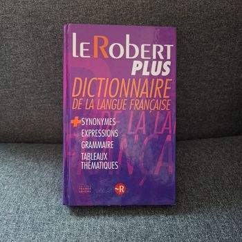 Dictionnaire Le Robert plus (2007)