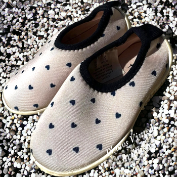 Chaussures souples rose coeurs bleus H&M 22 TBE (6€)