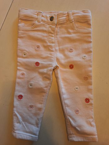 Joli pantalon à fleur 12 mois
