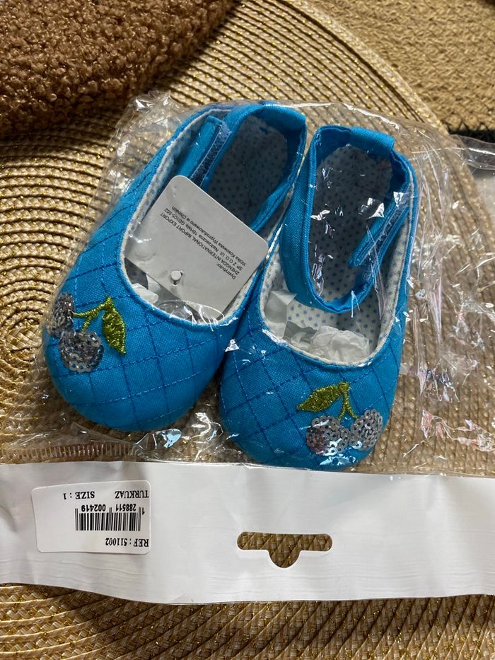 Chaussures bébé fille 9mois - photo numéro 2