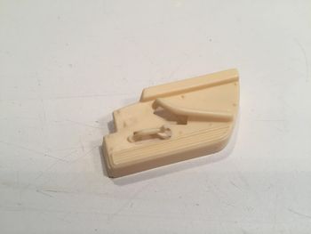 Intérieur porte droite pièce détachée miniature Ferrari 275 GTB 4 1966 1/24 Burago #A25