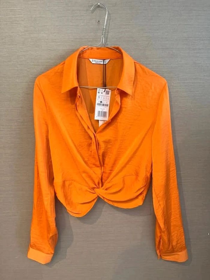 Blouse courte stradivarius