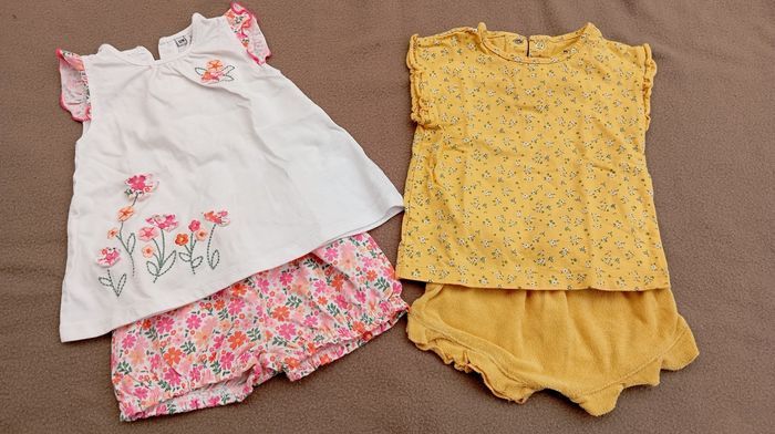 đž Lot de vĂȘtements bĂ©bĂ© fille â 12 mois đž - photo numĂ©ro 1
