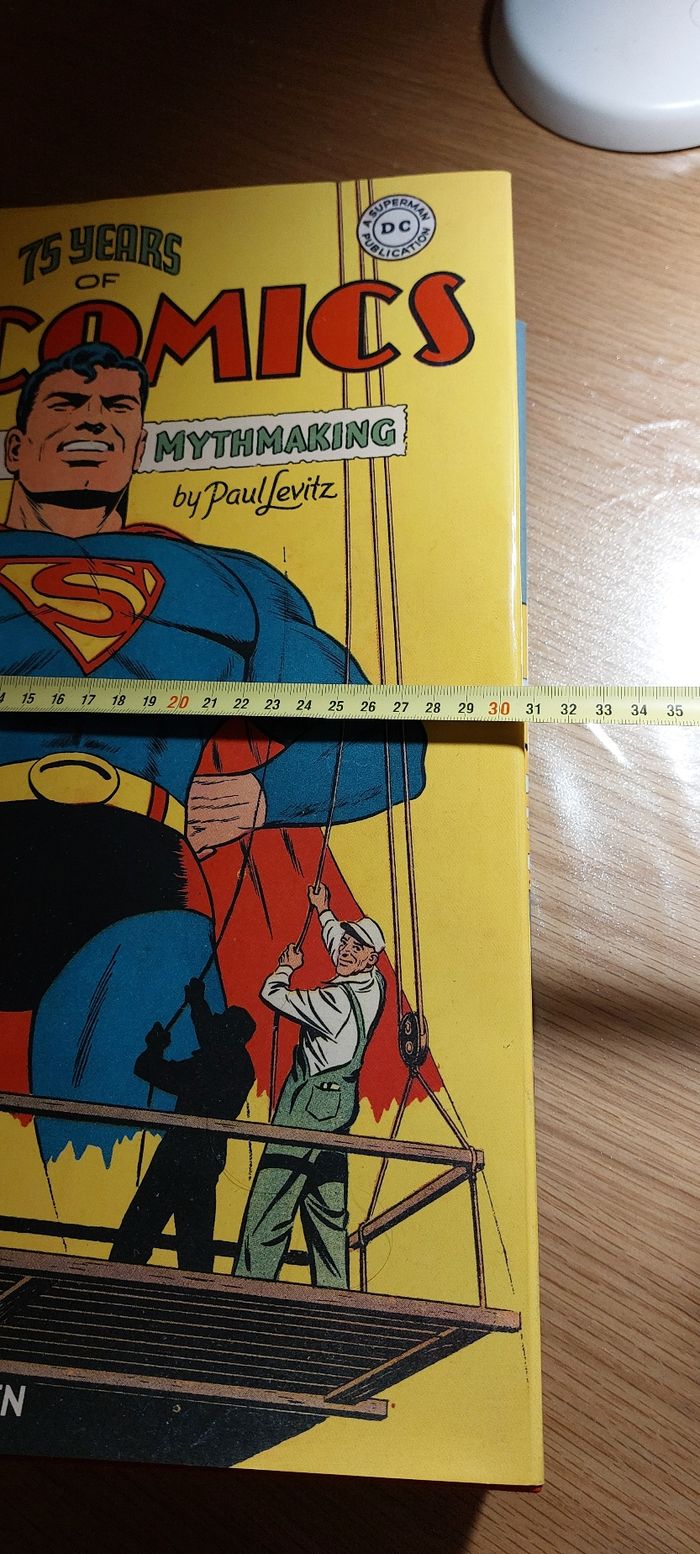 Taschen Grand livre 75 ans Dc Comics - photo numéro 3