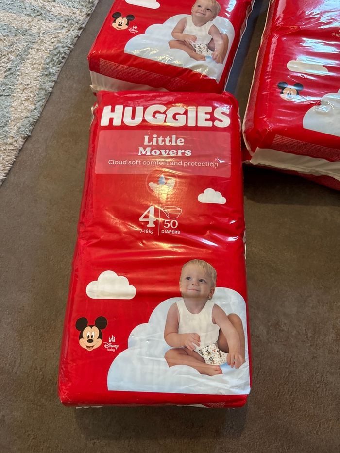 Couche Huggies - photo numéro 2