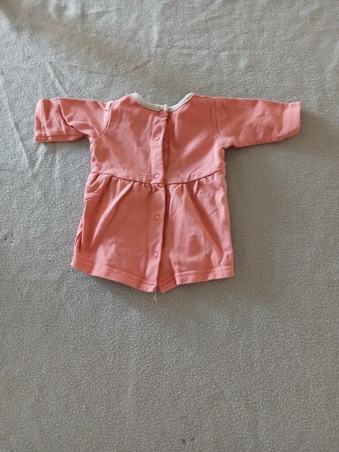 Robe 1 mois - photo numéro 3