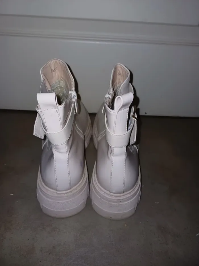 Botts sans marque - photo numéro 8