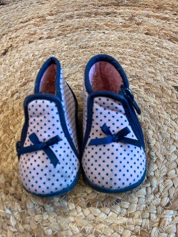 Chaussons bébé fille taille 18 Tooti