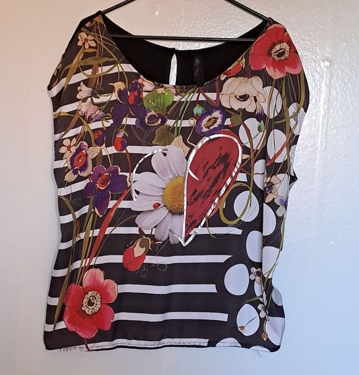 Haut Desigual taille XL très bon état