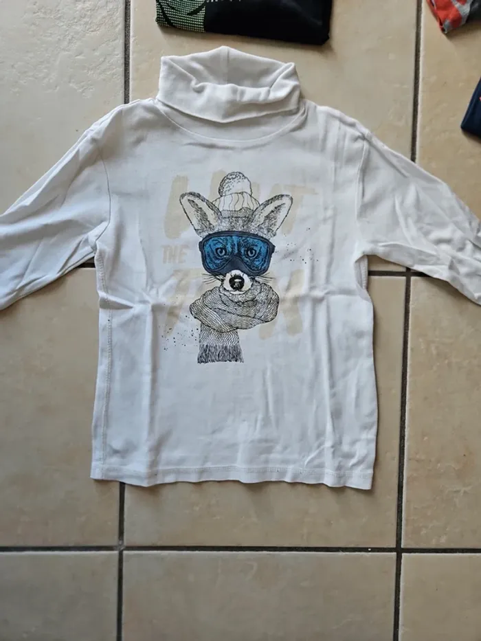 Lot de 8 tee shirts manches longues 8 ans - photo numéro 2