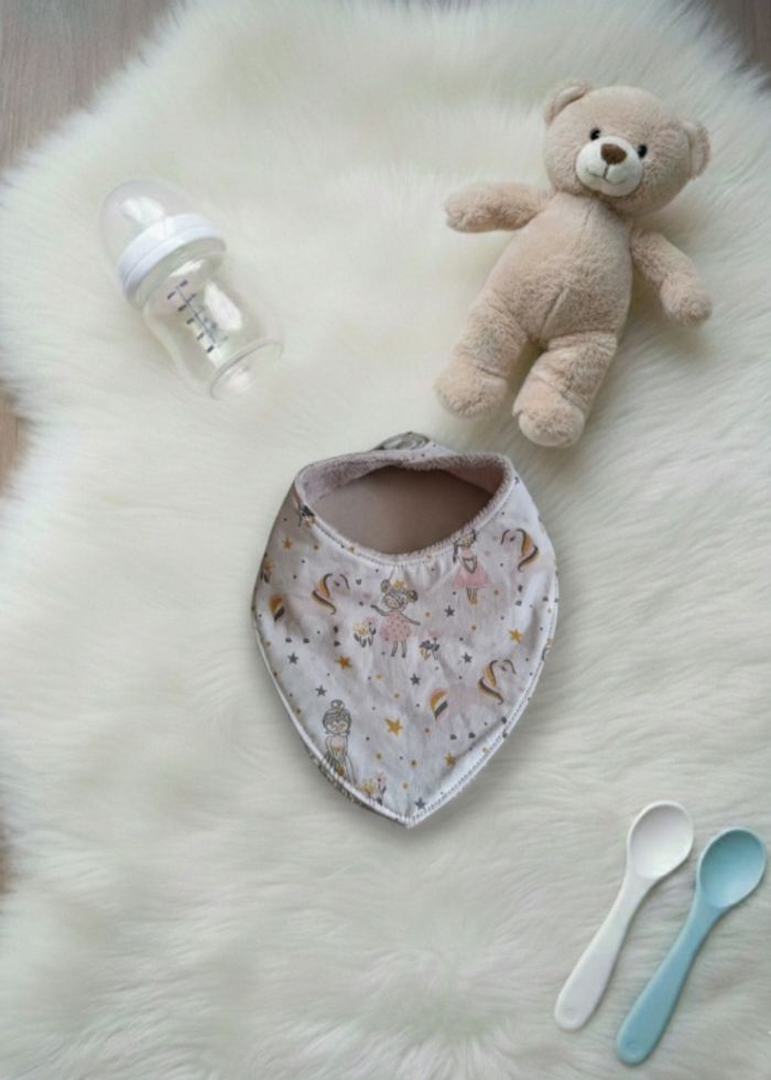 Bavoir bandana 9 mois à 18 mois Création fait main artisanale - photo numéro 4