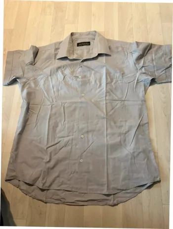 Chemise belloni taille 4/42 grise manches courtes très bon état