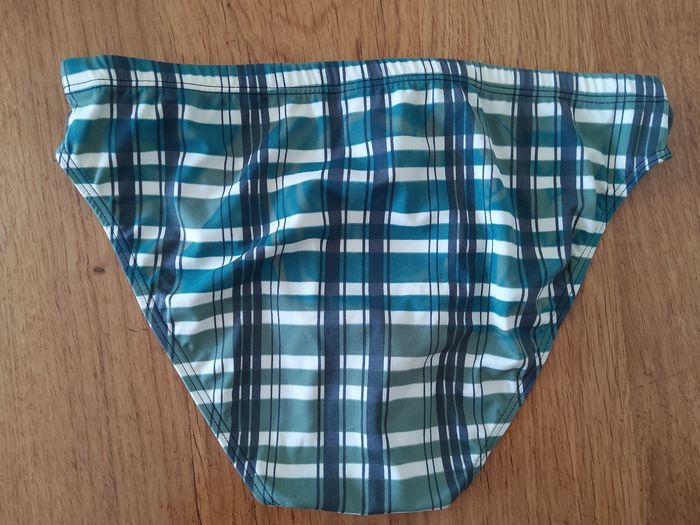 Slip de bain homme vert - photo numéro 2