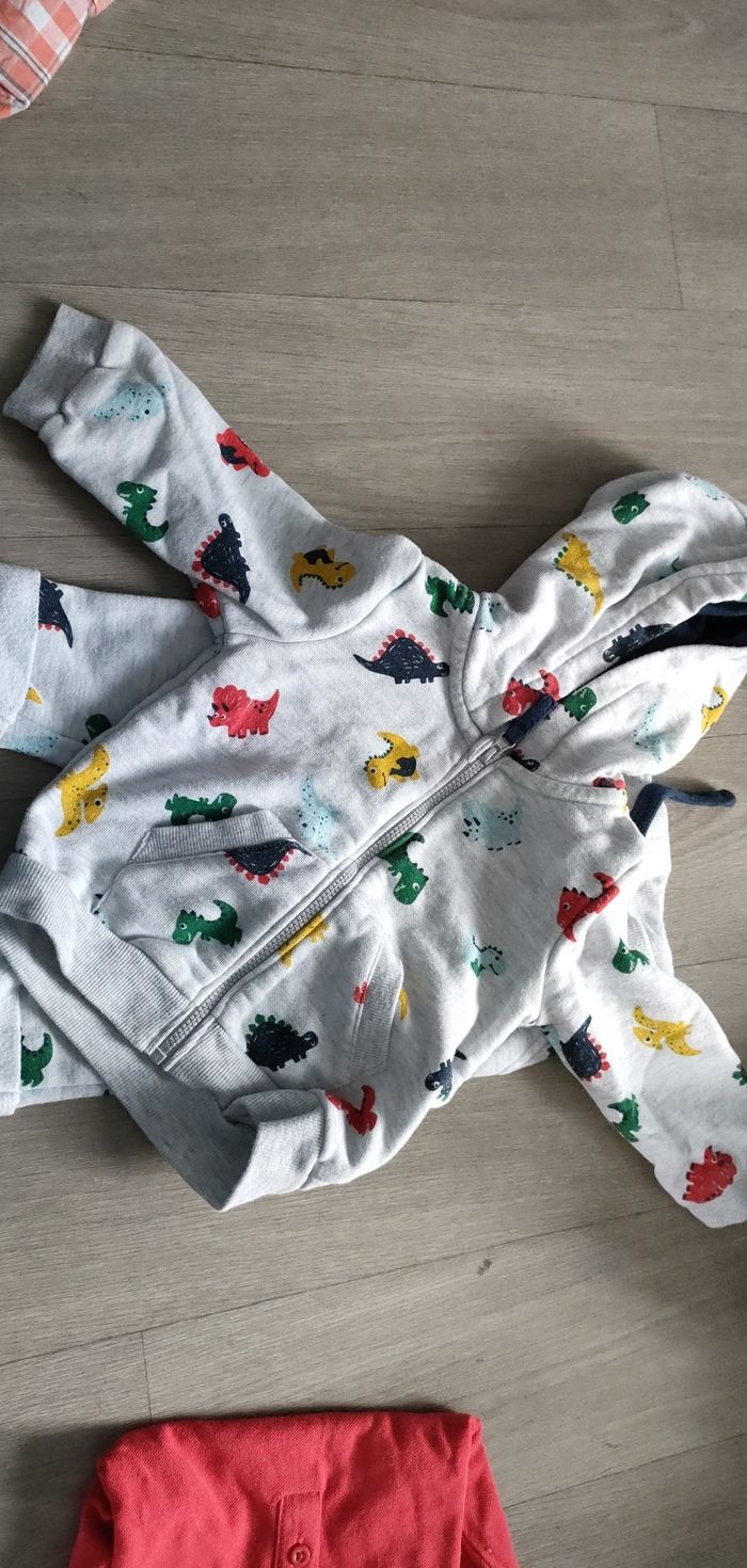 Ensemble jogging - photo numéro 3