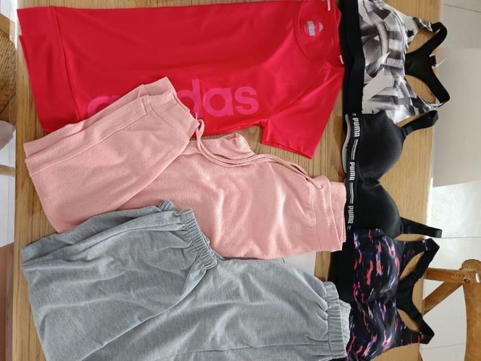Lot 24 vêtements fille XS/14ans - photo numéro 2
