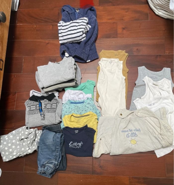 Lot 22 vêtements 24 mois