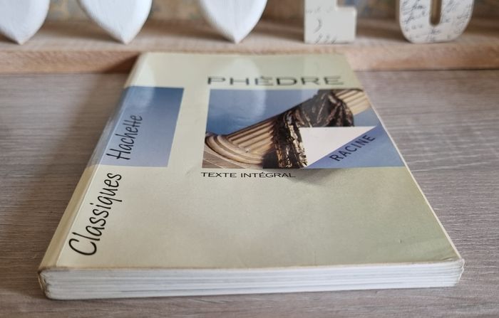 Phèdre Classiques Hachette Texte intégral Bon Etat - photo numéro 2