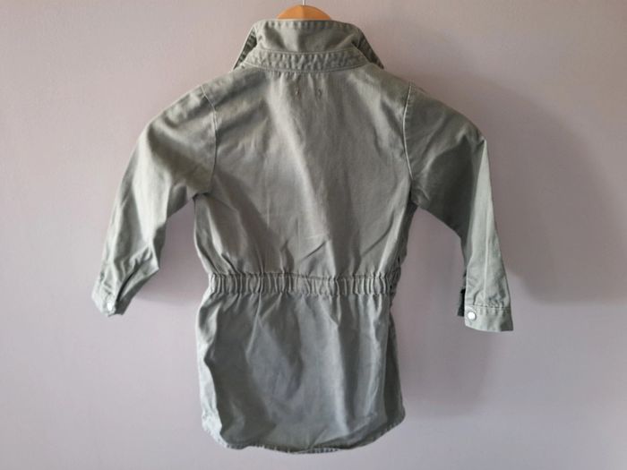 Robe verte kaki Kiabi 5 ans - photo numéro 3