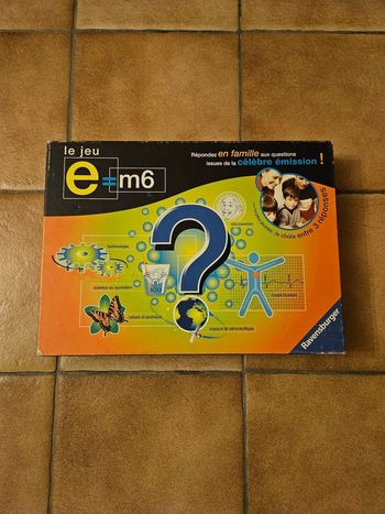 Jeu E = M6