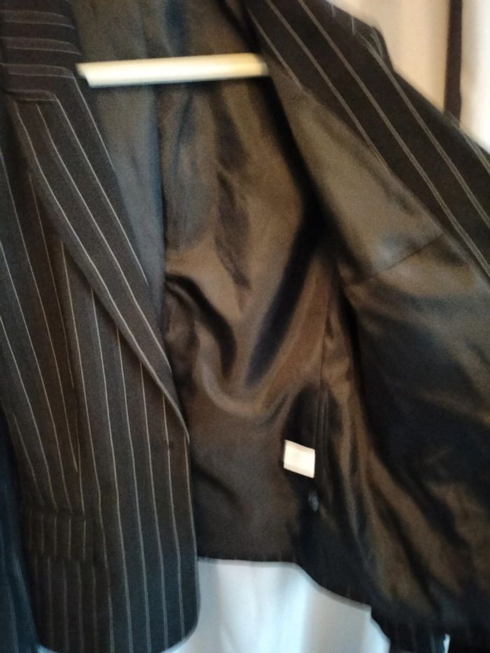 Veste tailleur rayé Taille 44 - photo numéro 5