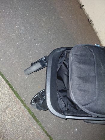 Vend pousette compacte zummi zip 