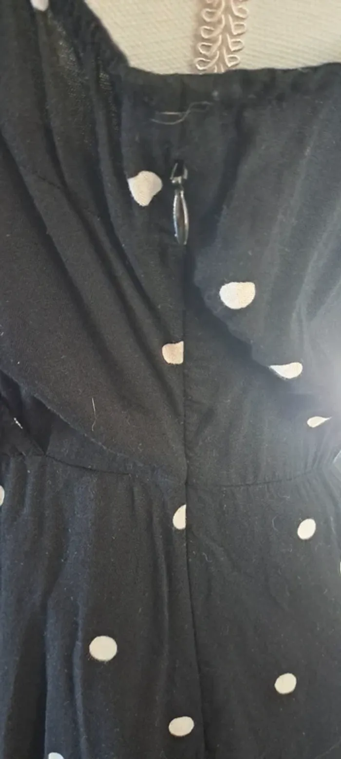 Robe courte noire et blanche - photo numéro 5