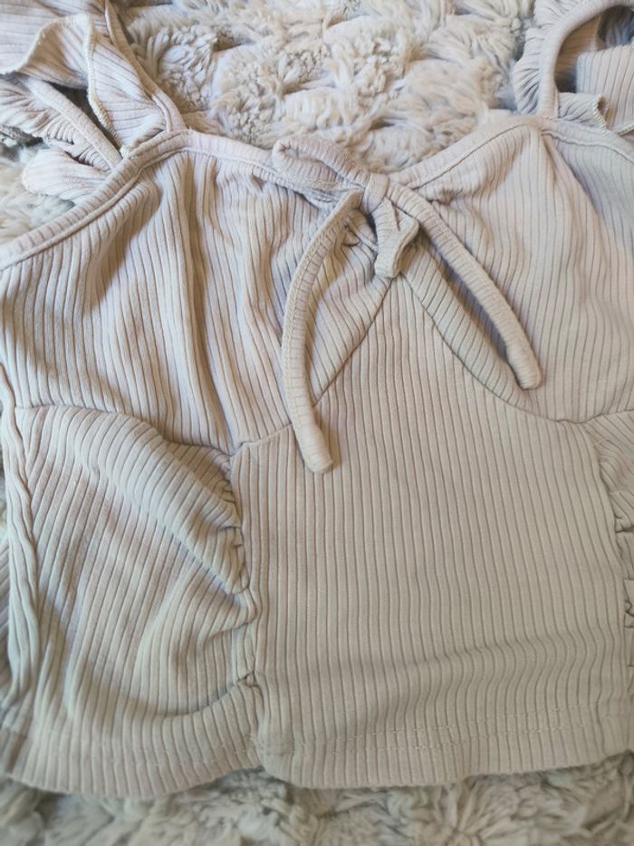 Top court beige - photo numéro 2