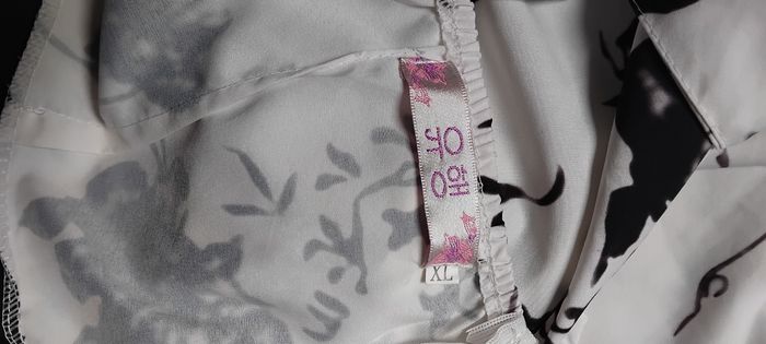 Robe noire et blanche - photo numéro 3