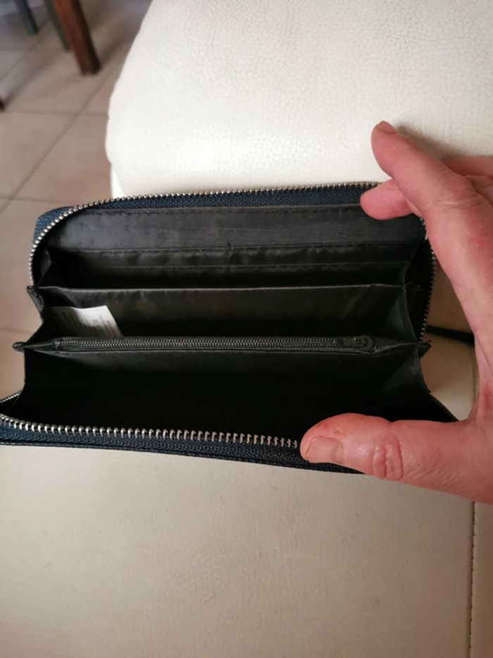Portefeuille et porte cartes neuf joli cadeau - photo numéro 2