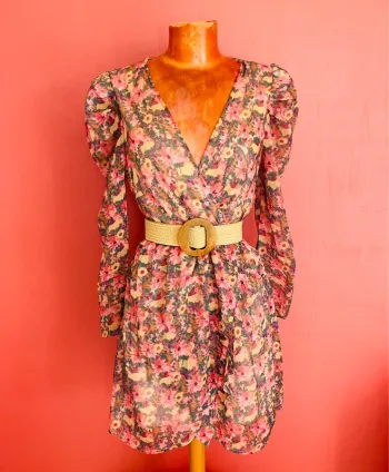 Magnifique robe fluide à fleurs
