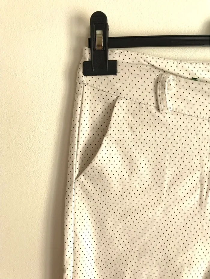Pantalon blanc à pois noir taille 34 neuf jamais porté - photo numéro 3