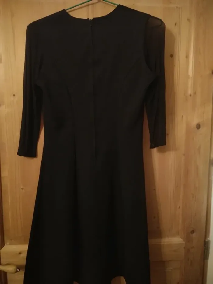 Petite Robe Noire Femme Cintrée - photo numéro 2