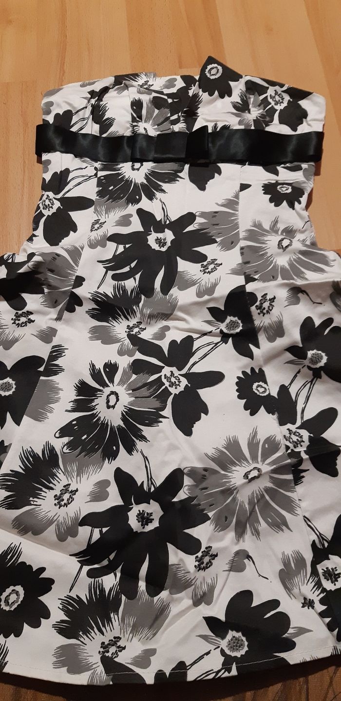 Robe bustier taille S robe de cocktail taille 36 - photo numéro 2