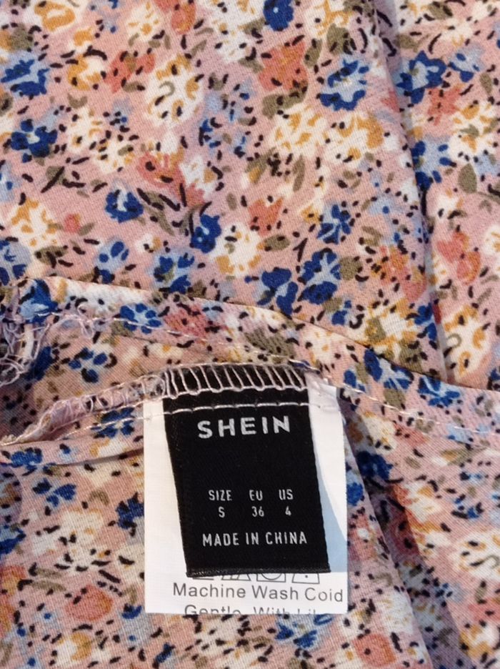 ROBE Courte SHEIN Fleurie. - photo numéro 5
