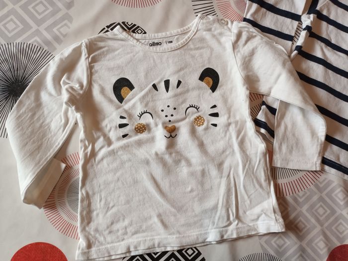 Lot 2 t-shirts manches longues Taille 18 mois - photo numéro 3