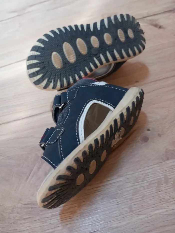 Sandales Tchoupi Enfants Taille 24 - photo numéro 3