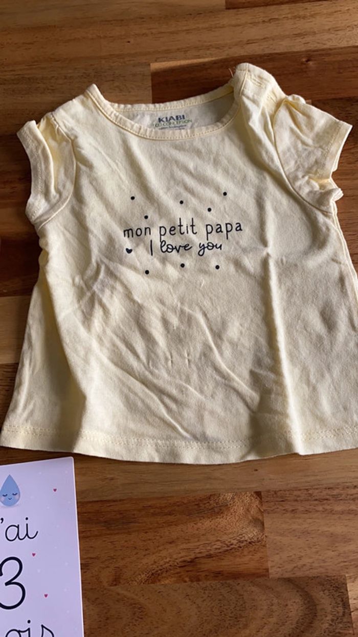 Lot de pantalons et t-shirts - photo numéro 6