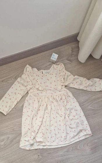 Robe blanche imprimés coeurs