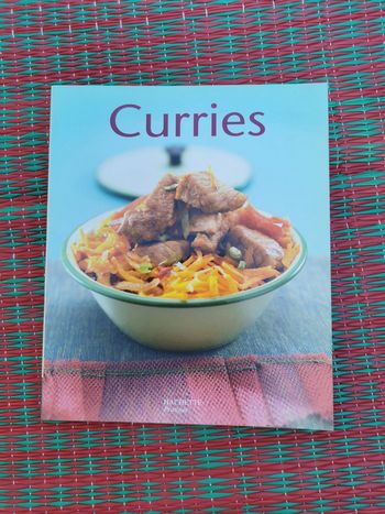 Curries, livre de recettes de Minouche Pastier